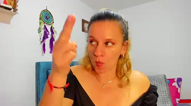 Snapshot of sofi_saliva2511 chatting on March 11, 2025, 12:54 am sofi saliva2511 online show from March 11, 2025, 12:54 am