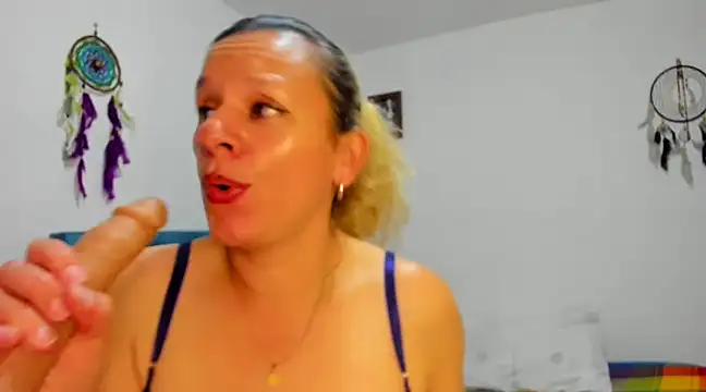 Snapshot of sofi_saliva2511 chatting on February 25, 2025, 8:21 pm sofi saliva2511 online show from February 25, 2025, 8:21 pm