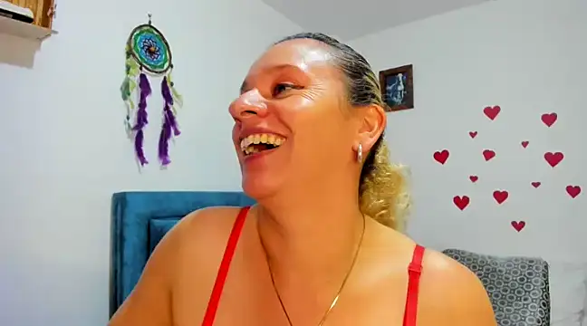 Snapshot of sofi_saliva2511 chatting on February 17, 2025, 8:27 pm sofi saliva2511 online show from February 17, 2025, 8:27 pm