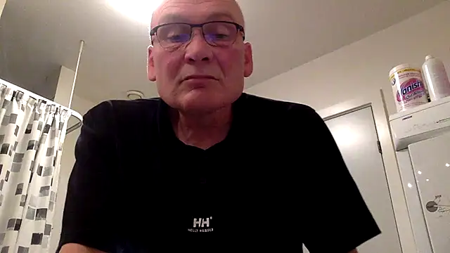 Snapshot of Parleg2 chatting on July 26, 2026, 4:25 pm Parleg2 online show from July 26, 2026, 4:25 pm