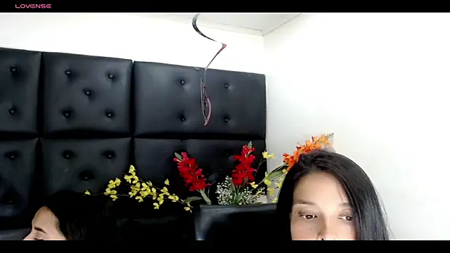 Snapshot of Carolaine01 chatting on February 24, 2025, 8:58 pm Carolaine01 online show from February 24, 2025, 8:58 pm