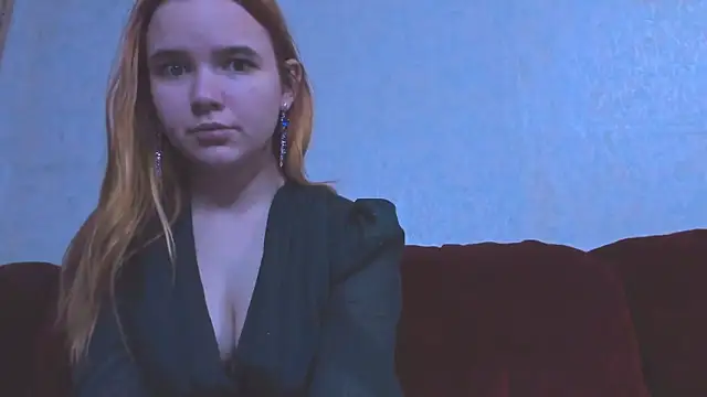 lia lovelly online show from December 31, 2024, 7:07 pm