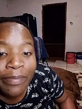 Snapshot of KMbesxxx chatting on December 4, 2025, 7:57 pm KMbesxxx online show from December 4, 2025, 7:57 pm