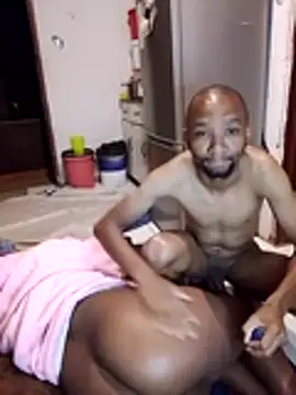 Snapshot of KMbesxxx chatting on November 6, 2025, 8:57 pm KMbesxxx online show from November 6, 2025, 8:57 pm