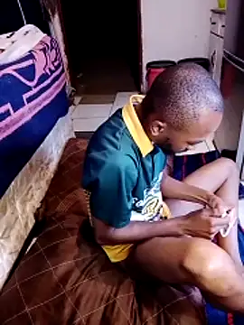 Snapshot of KMbesxxx chatting on November 15, 2025, 5:11 am KMbesxxx online show from November 15, 2025, 5:11 am