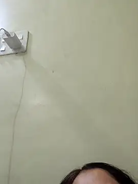 Snapshot of shreya1765 chatting on November 9, 2025, 6:23 pm shreya1765 online show from November 9, 2025, 6:23 pm