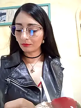 Snapshot of BELLA--26 chatting on February 27, 2025, 8:09 pm BELLA--26 online show from February 27, 2025, 8:09 pm