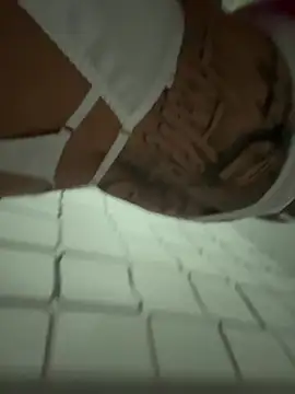 Mia-Fuchs online show from February 9, 2026, 5:00 pm