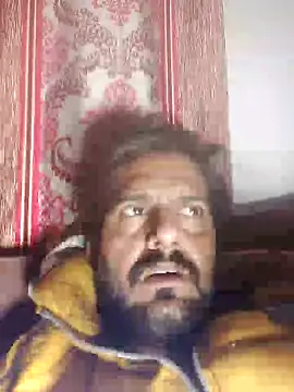 Snapshot of MAGNETICDADDY8 chatting on December 18, 2025, 1:22 am MAGNETICDADDY8 online show from December 18, 2025, 1:22 am