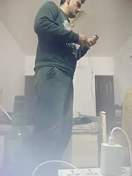 Snapshot of MAGNETICDADDY8 chatting on October 23, 2025, 9:02 pm MAGNETICDADDY8 online show from October 23, 2025, 9:02 pm