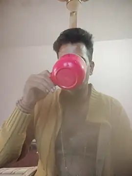 Snapshot of MAGNETICDADDY8 chatting on October 6, 2025, 2:24 am MAGNETICDADDY8 online show from October 6, 2025, 2:24 am