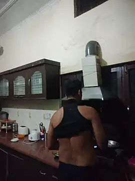 Snapshot of MAGNETICDADDY8 chatting on October 16, 2025, 10:18 pm MAGNETICDADDY8 online show from October 16, 2025, 10:18 pm