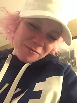 XxxDRAMAxxX online show from February 4, 2025, 2:21 pm