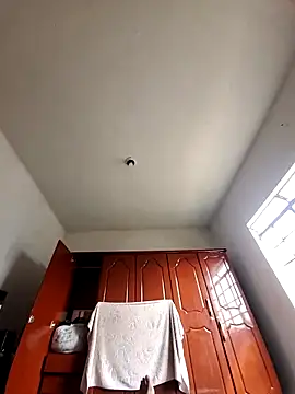 manterei2 online show from September 14, 2025, 5:13 pm