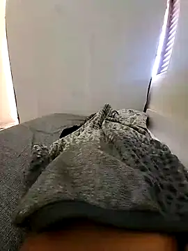 manterei2 online show from March 4, 2025, 9:40 am