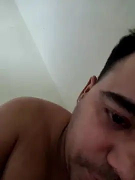 manterei2 online show from March 18, 2025, 3:34 am