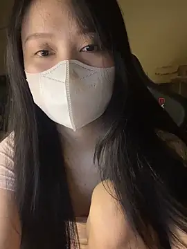 michikami18 online show from January 3, 2025, 4:06 pm