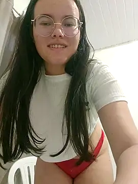 camillebr online show from October 19, 2025, 9:28 pm