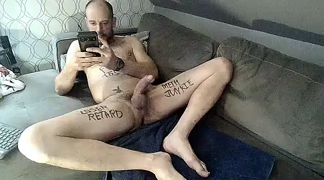 Snapshot of torontofag2use chatting on February 8, 2025, 8:10 pm torontofag2use online show from February 8, 2025, 8:10 pm