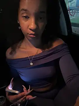 lunalustycumslut online show from March 15, 2025, 4:24 am