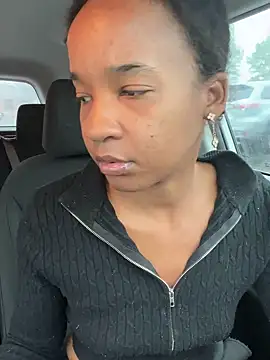 lunalustycumslut online show from February 11, 2025, 2:46 pm