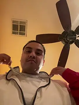 Snapshot of LA_cloudzzpnp chatting on January 11, 2025, 6:54 pm LA cloudzzpnp online show from January 11, 2025, 6:54 pm