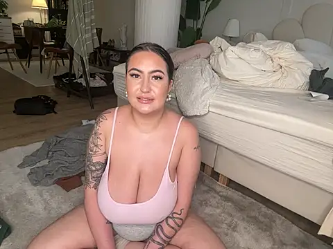 rosinalux online show from January 24, 2025, 1:57 pm