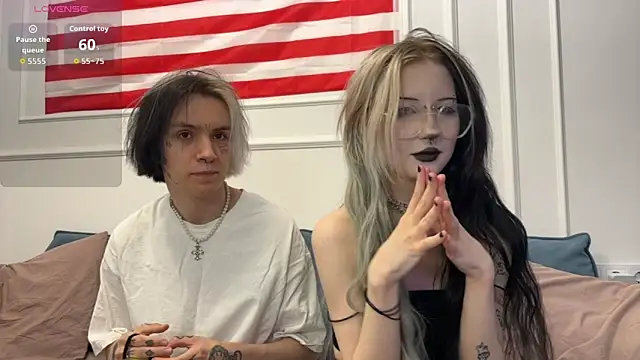 Snapshot of VeryRare_TwinS chatting on February 23, 2026, 11:49 pm VeryRare TwinS online show from February 23, 2026, 11:49 pm