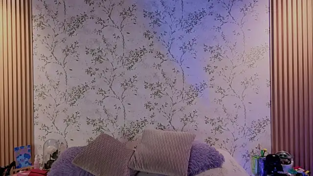 Snapshot of Charlotte__Miller chatting on July 8, 2026, 11:33 am Charlotte Miller online show from July 8, 2026, 11:33 am