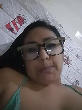 Snapshot of acuarela chatting on January 13, 2025, 2:28 am acuarela online show from January 13, 2025, 2:28 am