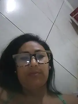 Snapshot of acuarela chatting on January 13, 2025, 5:44 am acuarela online show from January 13, 2025, 5:44 am