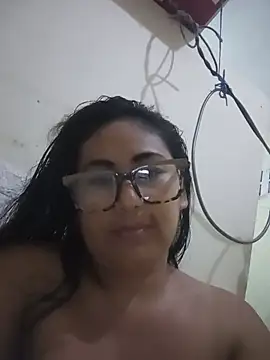 Snapshot of acuarela chatting on January 28, 2025, 2:43 am acuarela online show from January 28, 2025, 2:43 am