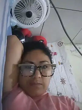 Snapshot of acuarela chatting on January 15, 2025, 9:09 pm acuarela online show from January 15, 2025, 9:09 pm