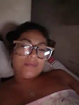 Snapshot of acuarela chatting on February 13, 2025, 5:16 am acuarela online show from February 13, 2025, 5:16 am