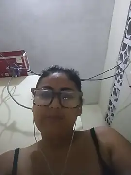 Snapshot of acuarela chatting on January 10, 2025, 5:26 am acuarela online show from January 10, 2025, 5:26 am