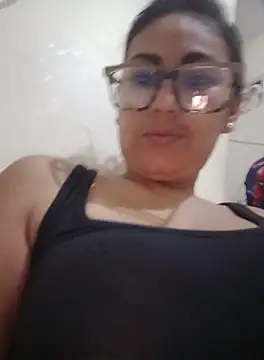 Snapshot of acuarela chatting on September 29, 2025, 1:34 am acuarela online show from September 29, 2025, 1:34 am