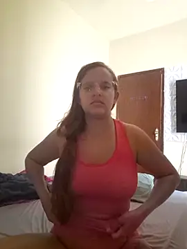 AliceRuivinha2 online show from October 19, 2025, 1:03 pm