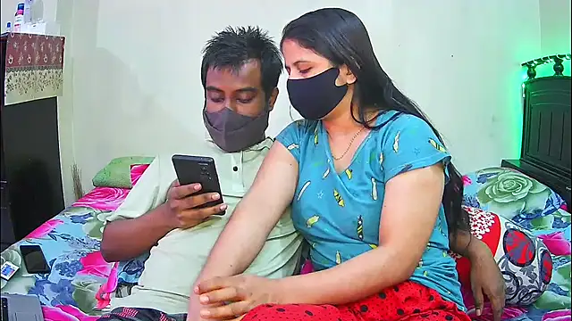 Snapshot of Hot_Nila chatting on December 18, 2025, 3:33 am Hot Nila online show from December 18, 2025, 3:33 am