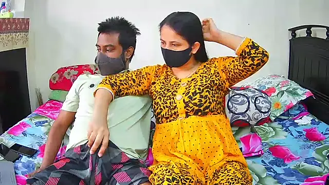 Snapshot of Hot_Nila chatting on December 2, 2025, 2:45 am Hot Nila online show from December 2, 2025, 2:45 am