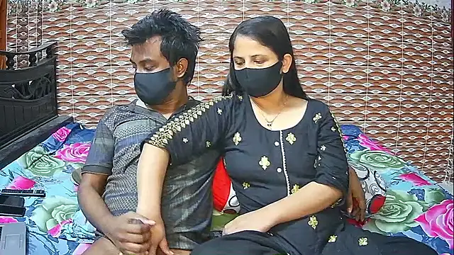 Snapshot of Hot_Nila chatting on March 4, 2026, 3:47 am Hot Nila online show from March 4, 2026, 3:47 am