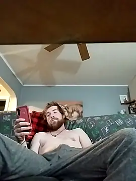 douchydan42 online show from November 6, 2025, 8:51 am