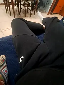 twooloverss online show from December 14, 2025, 8:03 pm