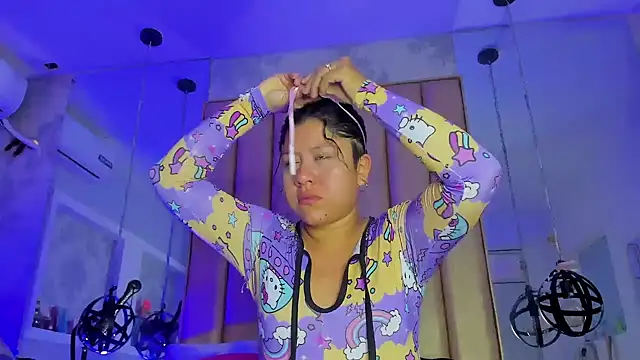 Snapshot of KonyBell chatting on February 12, 2026, 12:27 pm KonyBell online show from February 12, 2026, 12:27 pm