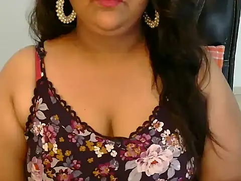 Snapshot of Jenny_lovee chatting on June 1, 2026, 11:21 am Jenny lovee online show from June 1, 2026, 11:21 am