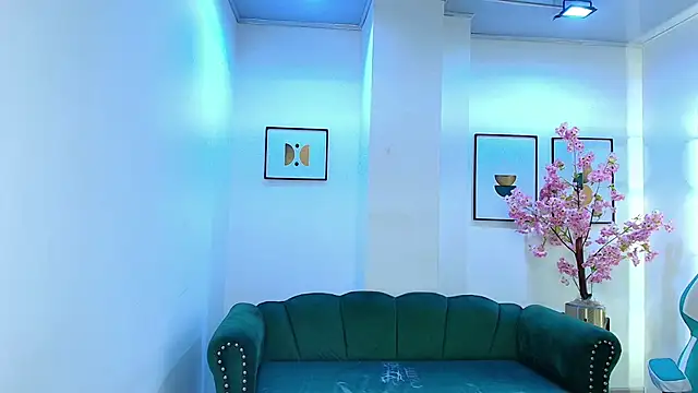 Snapshot of Arianna_sweeet chatting on November 19, 2025, 3:17 am Arianna sweeet online show from November 19, 2025, 3:17 am