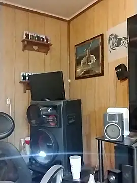 Snapshot of Rebeckalove chatting on January 9, 2026, 11:33 pm Rebeckalove online show from January 9, 2026, 11:33 pm