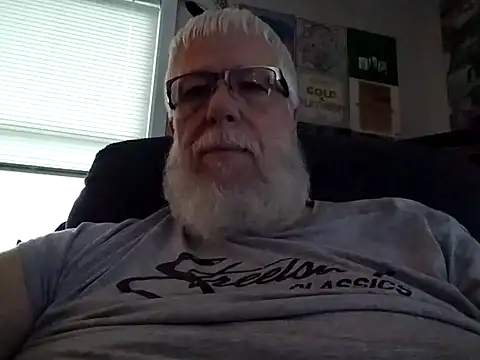 Snapshot of Futura_intx chatting on September 14, 2025, 7:03 pm Futura intx online show from September 14, 2025, 7:03 pm