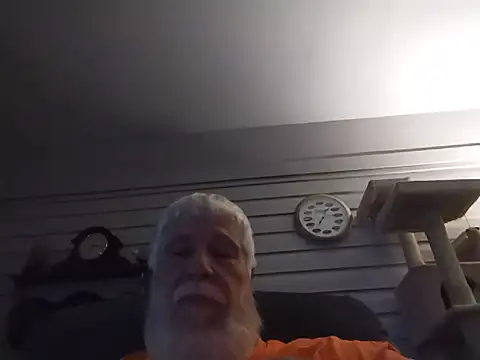 Snapshot of Futura_intx chatting on June 6, 2026, 12:16 am Futura intx online show from June 6, 2026, 12:16 am