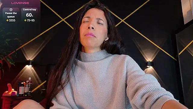 amabel zambrano online show from November 18, 2025, 11:46 am