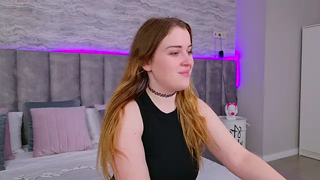 Snapshot of EllieGarson chatting on March 18, 2025, 5:12 pm EllieGarson online show from March 18, 2025, 5:12 pm